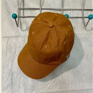 Carhartt hat in tan, great condition